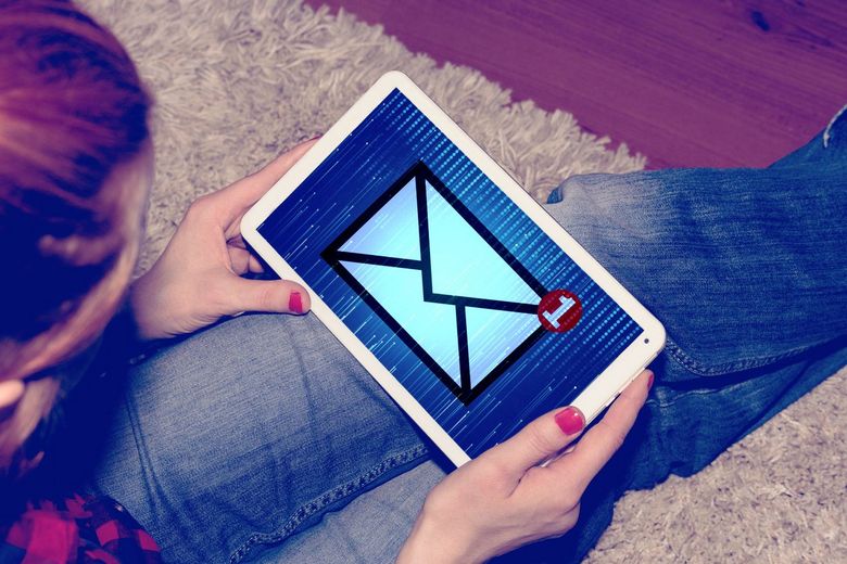 Newsletter LCH Tablet zeigt den Eingang einer Mail an.